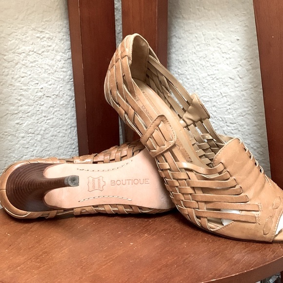 🔹Boutique 9 Woman’s Open Toe Leather Heels.. - Picture 5 of 7